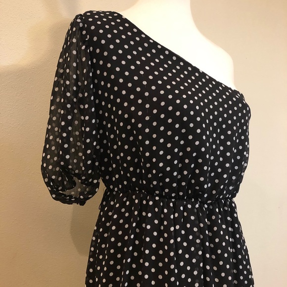 One Shoulder Black & White Fun Polkadot Dress - Picture 2 of 8